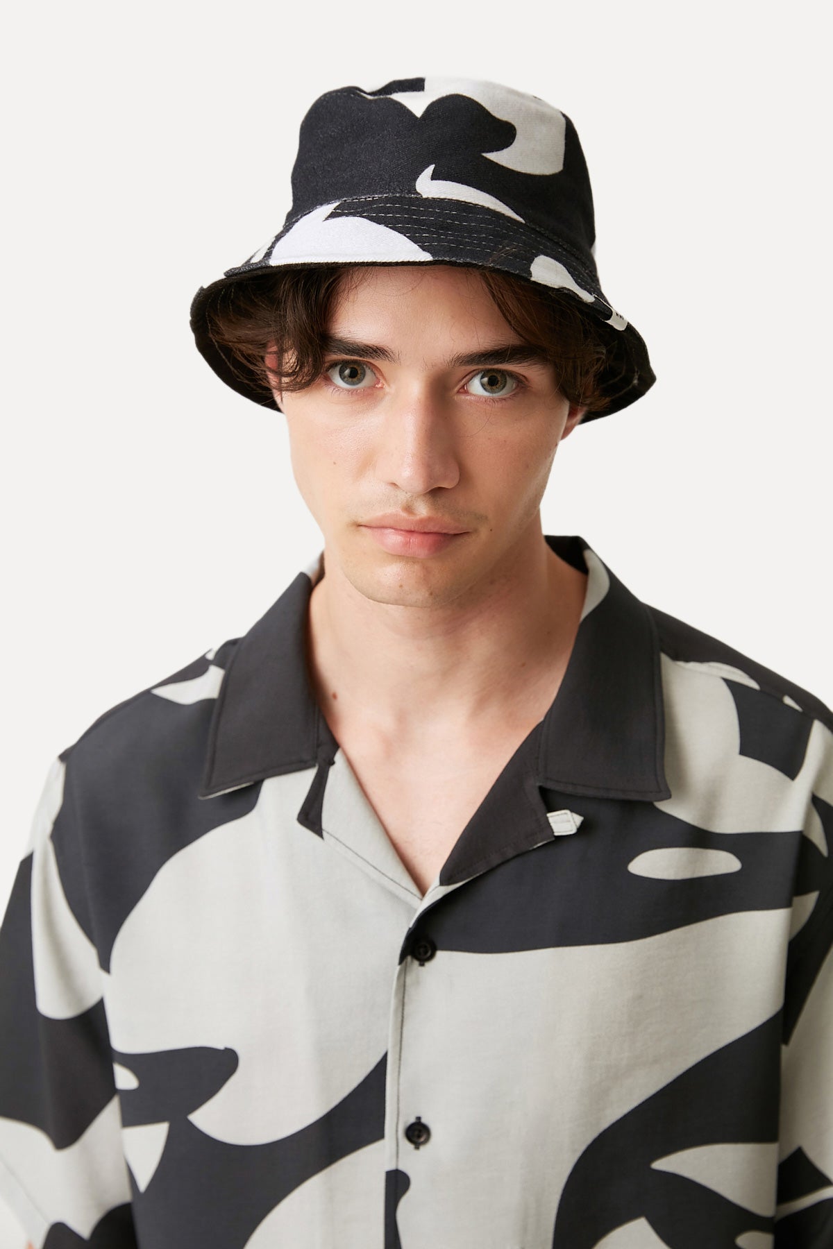 Orka Çift Yüzlü Bucket Hat - Siyah