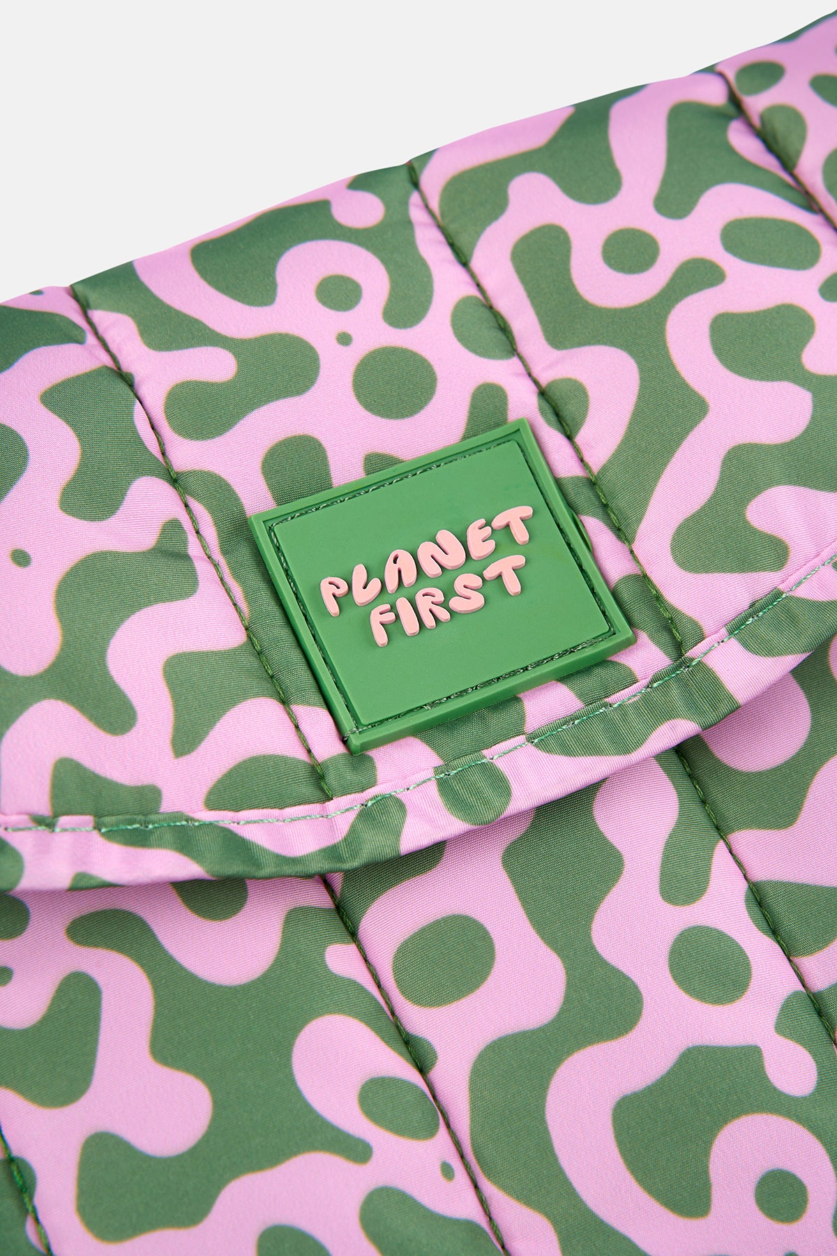 Planet First Puffer Laptop Case - Pembe/Yeşil