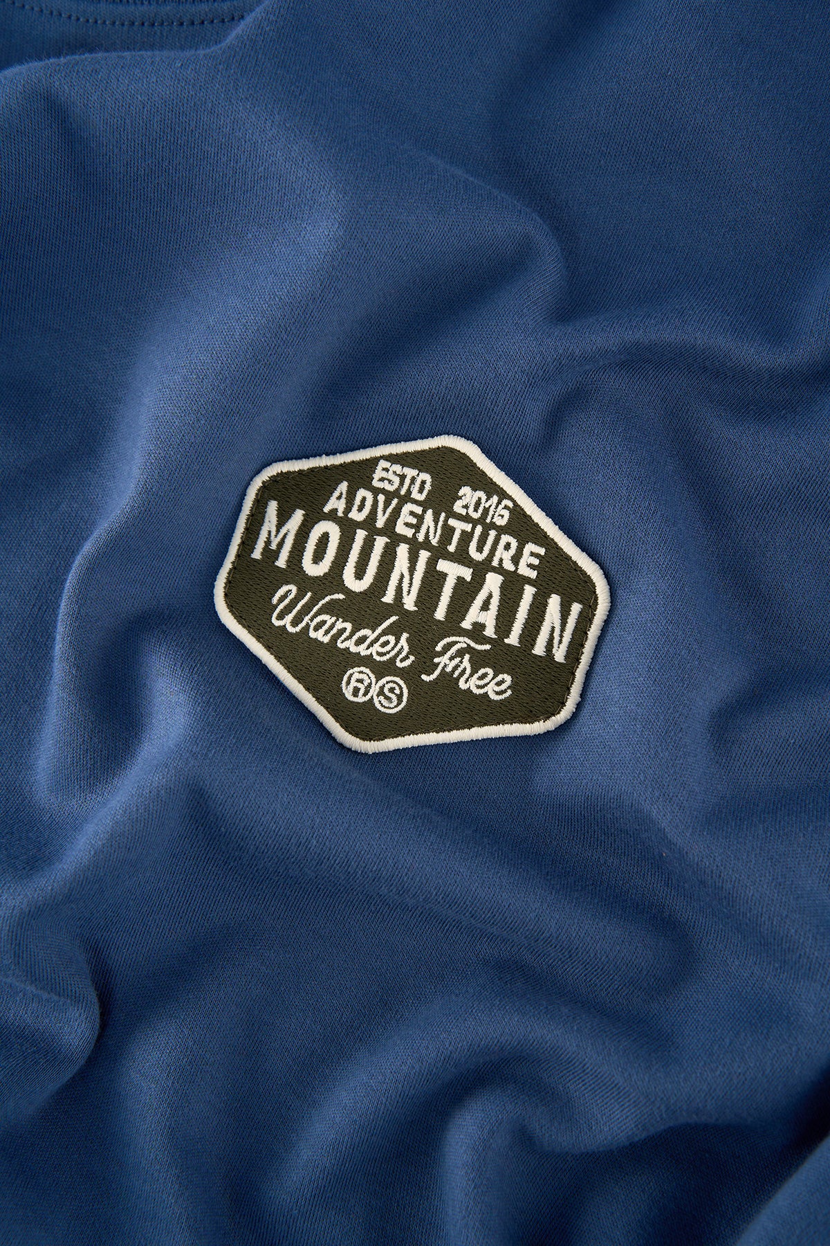 Mountain Wanderer Premium T-shirt - Lacivert